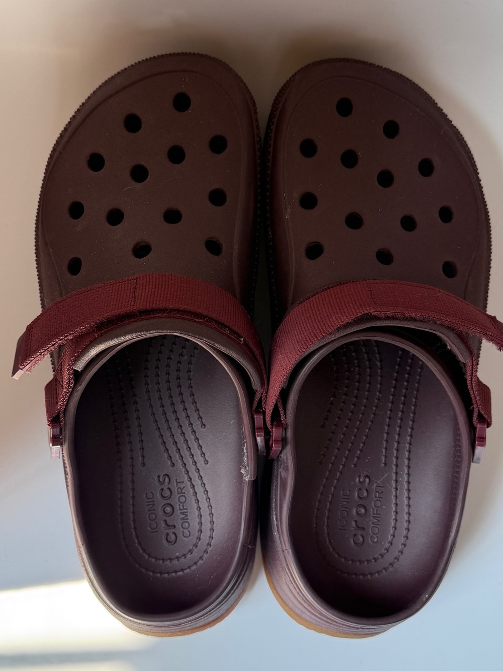 Crocs Hiker Xscape Classic Clog - Burgundy